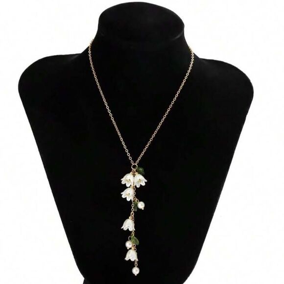 Elegant Floral Pearl Necklace S886 - Picture 2 of 6